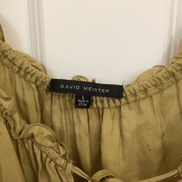 David Meister top, embroidered, tie at top, very pretty, size large - Picture 2 of 4